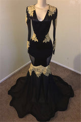 Black Long V-neck Appliques Lace Mermaid Prom Dress with Sleeves