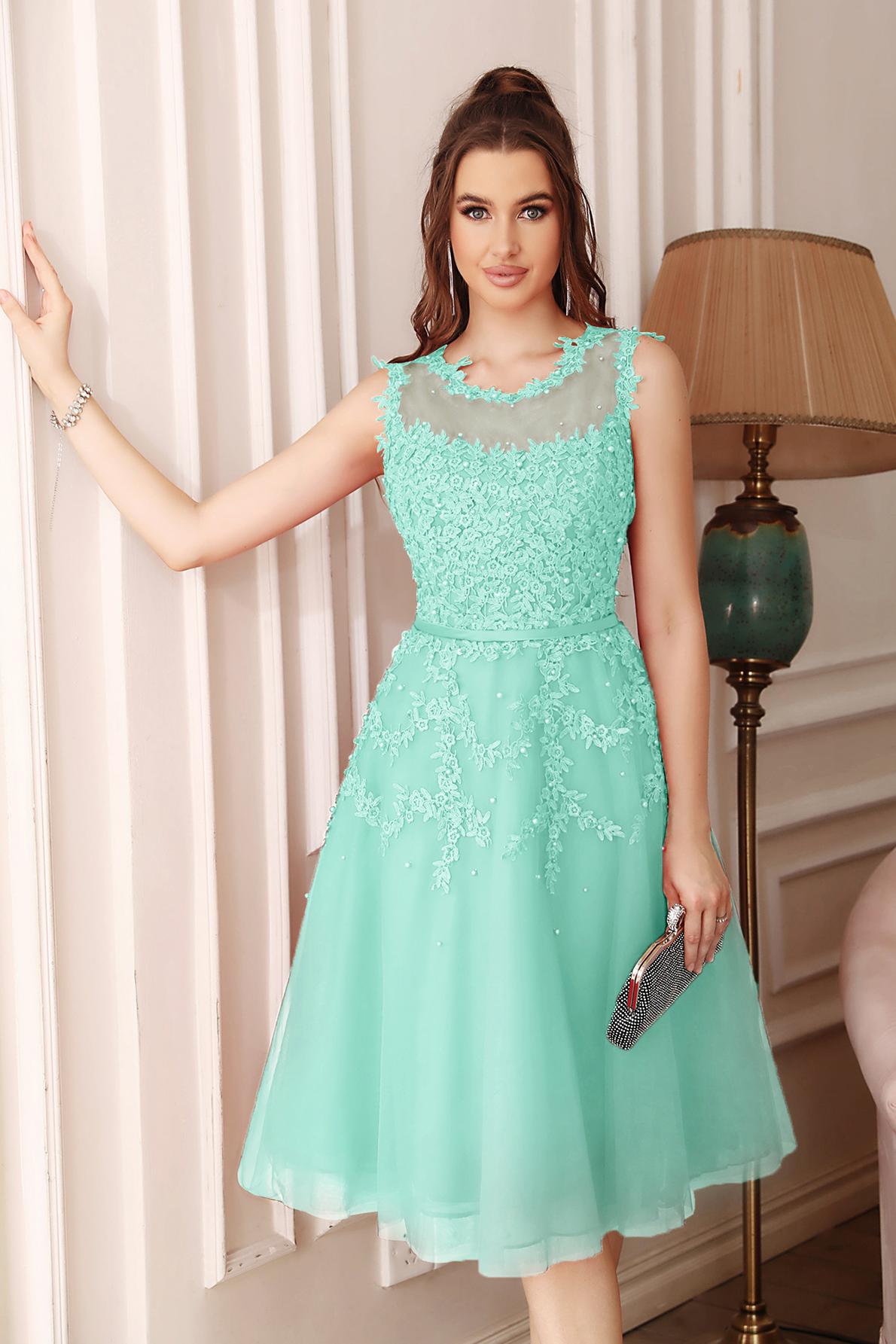 Short A-line Sleeveless Crew Neck Tulle Lace Formal Dress