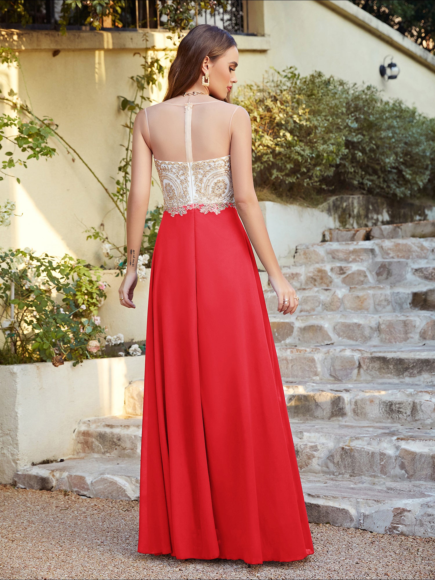 Elegant Long A-line Chiffon Sleeveless Tulle Lace Appliques Prom Dress