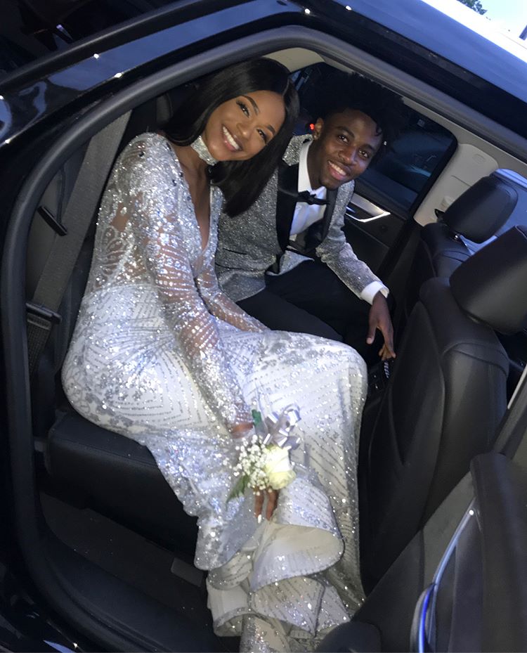 Long Sleeves V-neck Sequined Mermaid Prom Dress