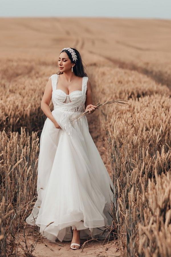 Long A Line Open Back Spaghetti Straps Sweetheart Tulle Floor Length Wedding Dress