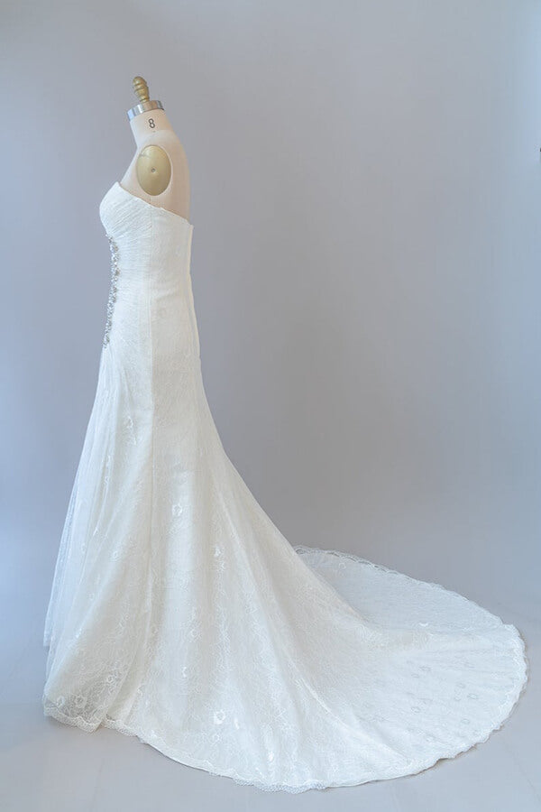 Chic Long Mermaid Strapless Ruffle Lace Wedding Dress