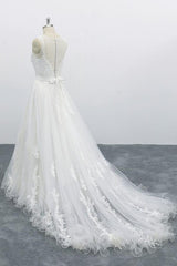Long Sweetheart Appliques Lace Tulle A-line Wedding Dress