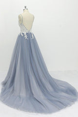 Chic Long A-line Spaghetti Strap Appliques Tulle Open Back Wedding Dress