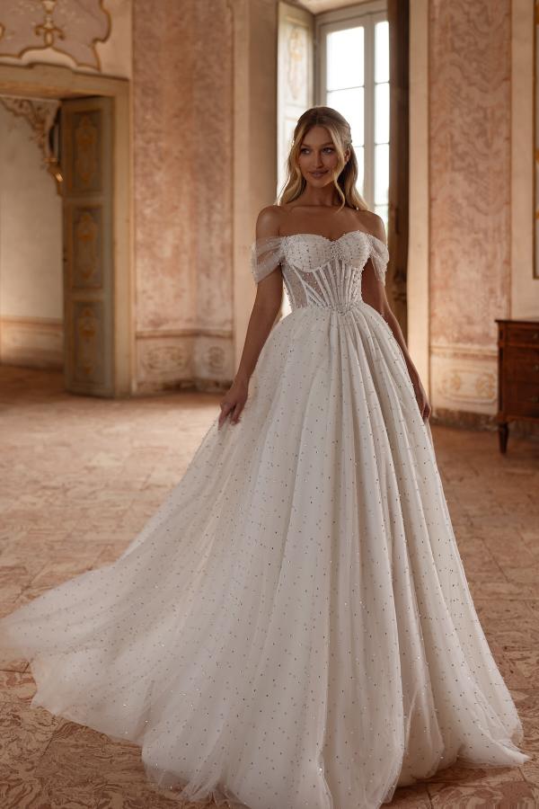 White Long Open Back Off The Shoulder A Line Tulle Floor Length Wedding Dress with Beads