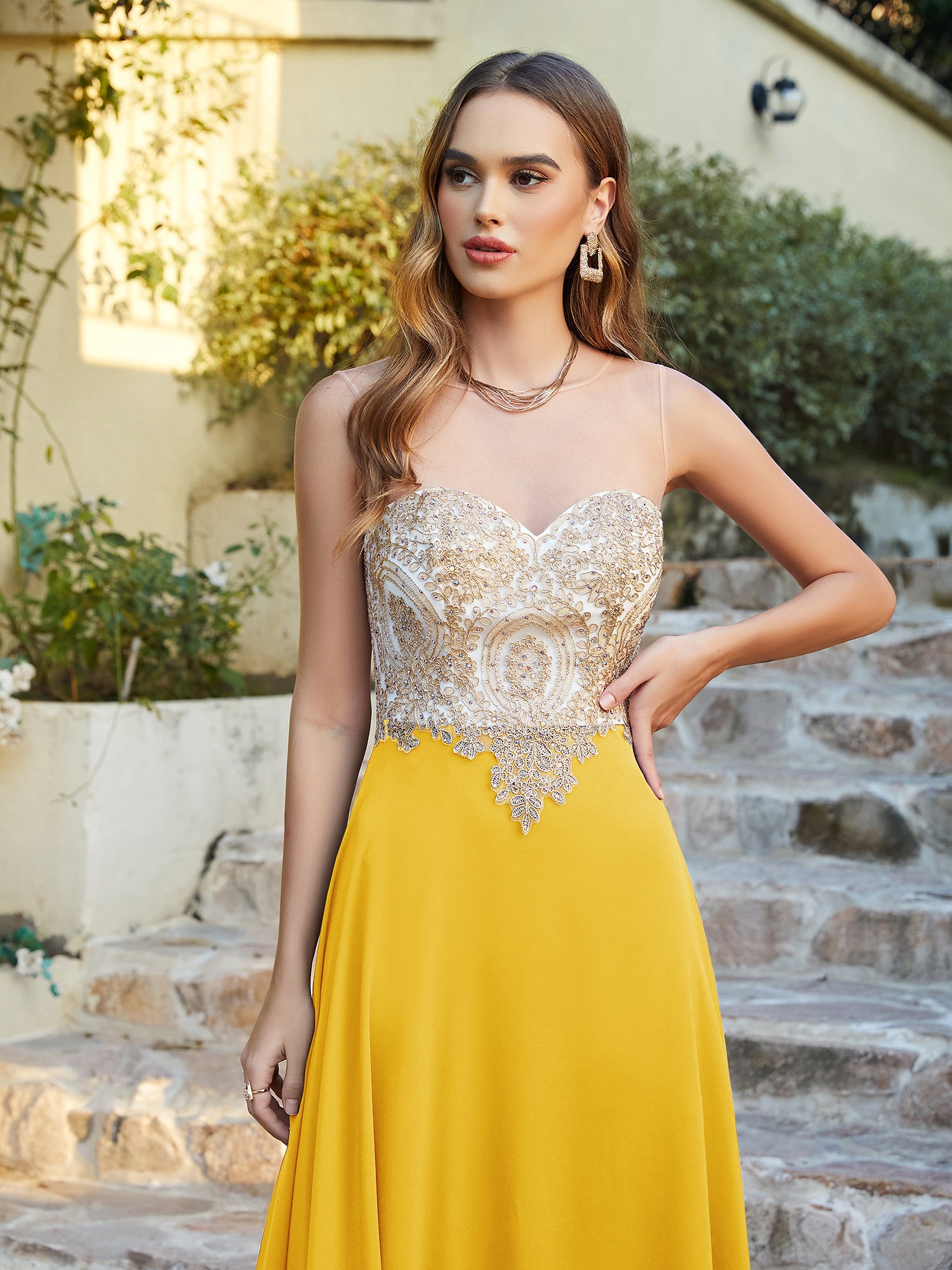 Elegant Long A-line Chiffon Sleeveless Tulle Lace Appliques Prom Dress