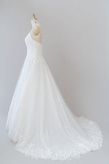 Long Sweetheart Spaghetti Strap Applique Tulle A-line Wedding Dress