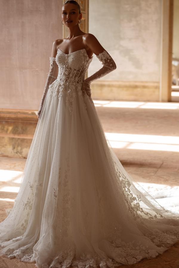 Strapless Long A Line Tulle Appliques Lace Floor Length Wedding Dress with Long Gloves