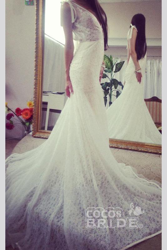 Long Mermaid V-neck Sleeveless Open Back Lace Wedding Dress