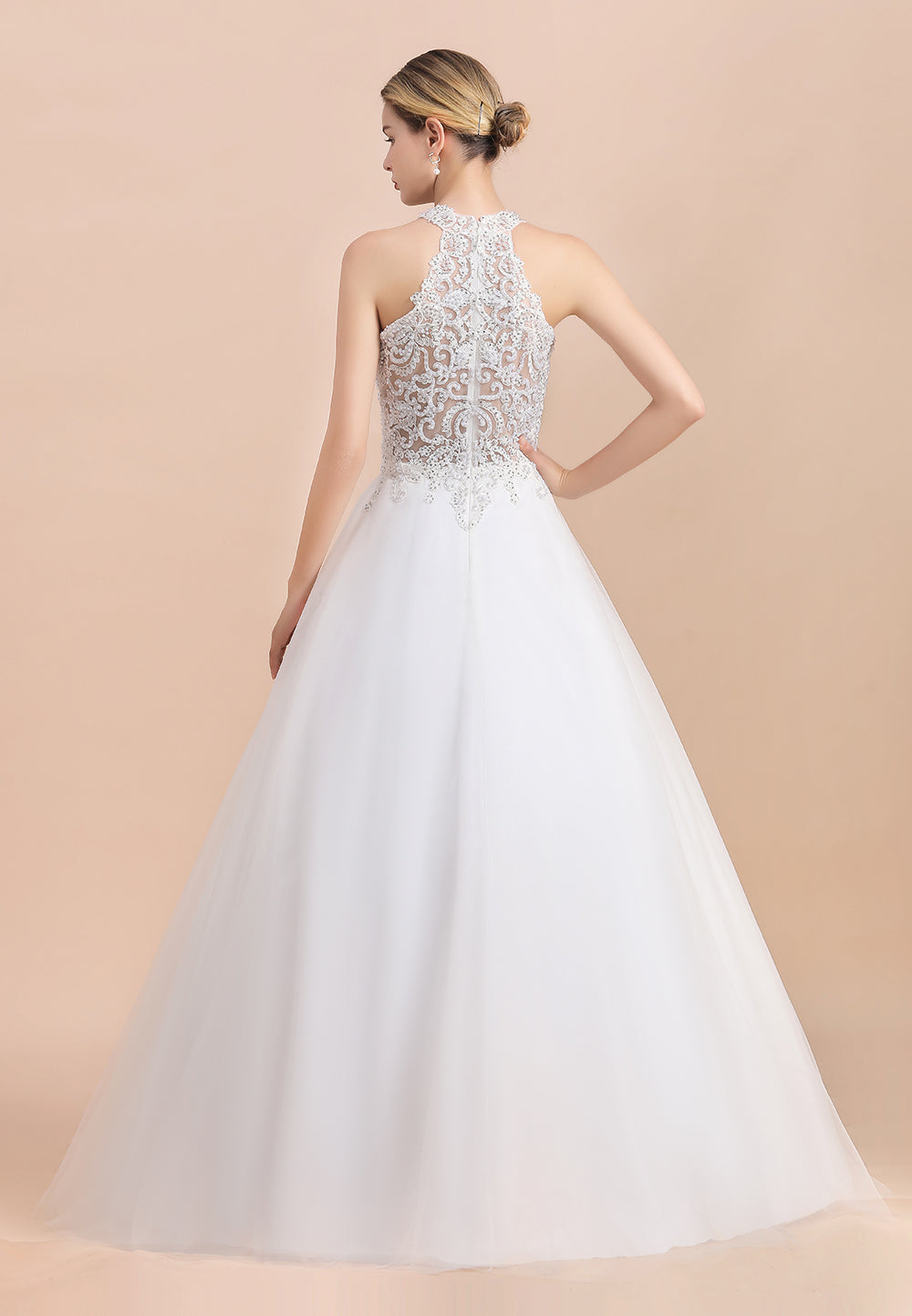 Long A-line Halter Tulle Lace Appliques Sleeveless Wedding Dresses