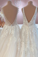 Long Wide Straps Open Back A-Line Tulle Appliques Lace Train Wedding Dress