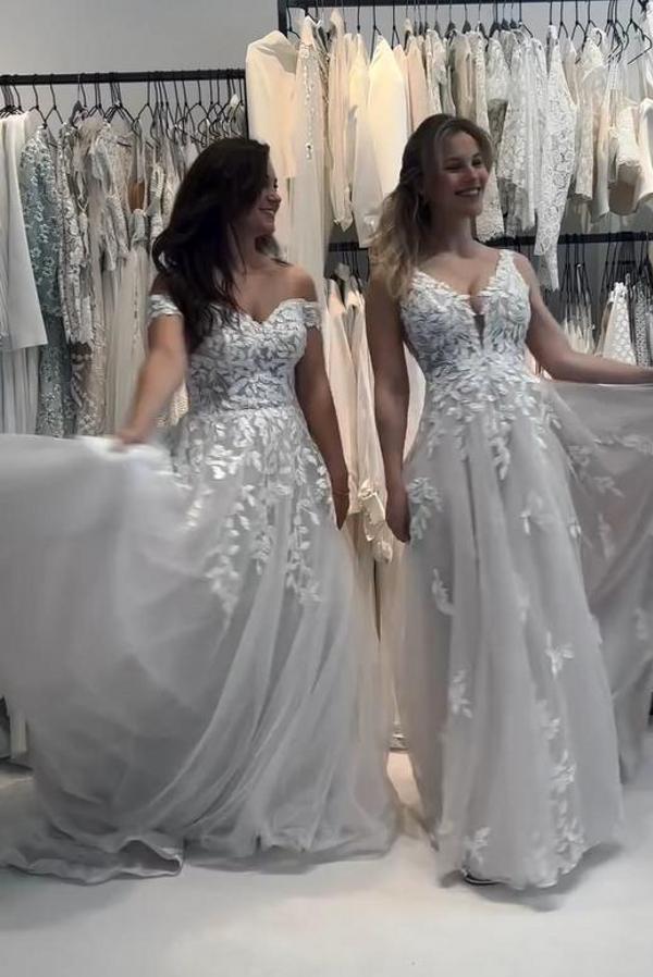 Long Off The Shoulder A-Line Tulle Appliques Lace Wedding Dress with Ruffles