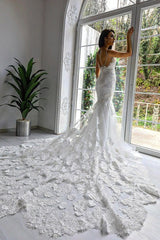 Luxury White Long Mermaid Sweetheart Lace Backless Wedding Dresses