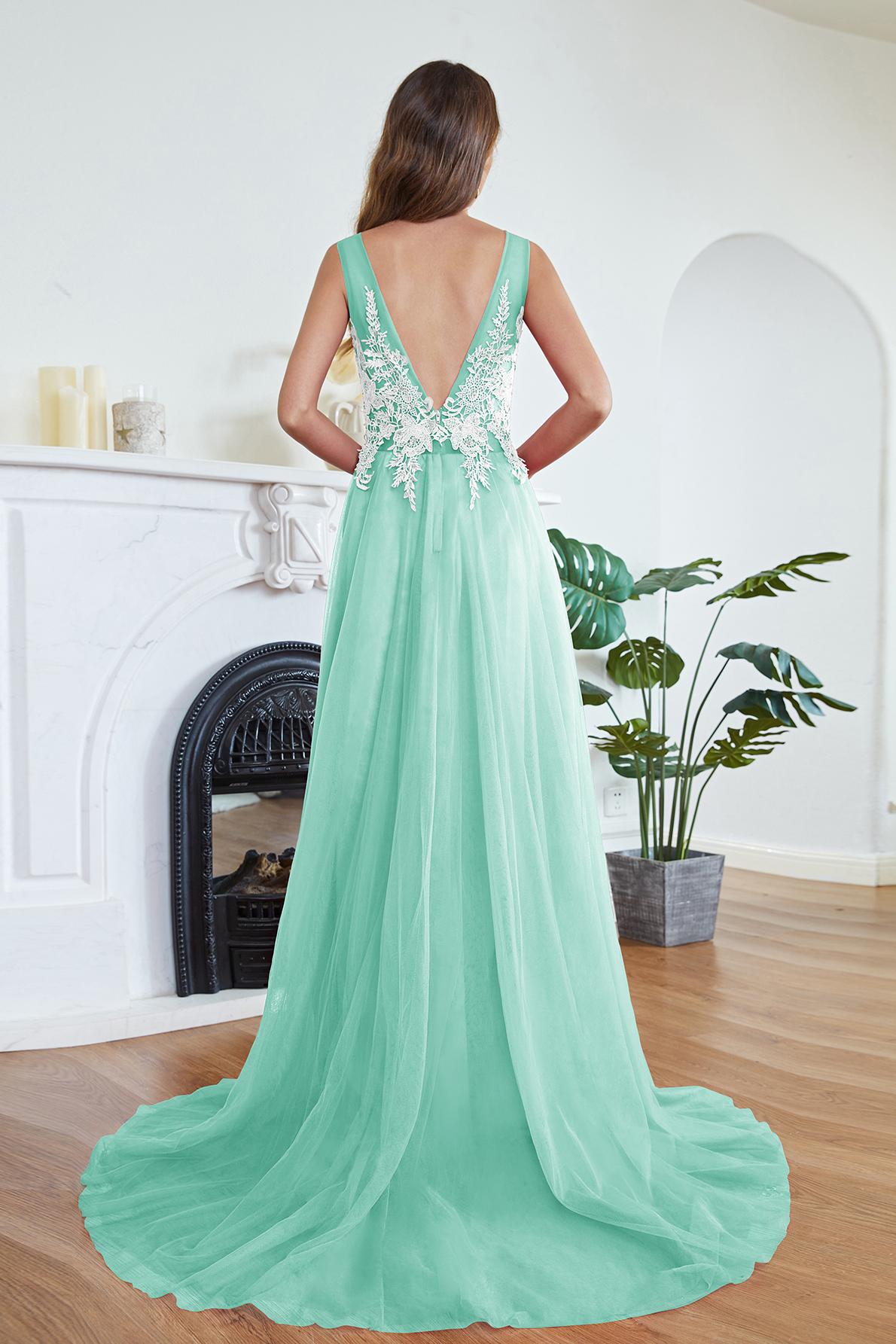 A-line Long Sleeveless Scoop Neck Tulle Lace Appliques Formal Evening Dress