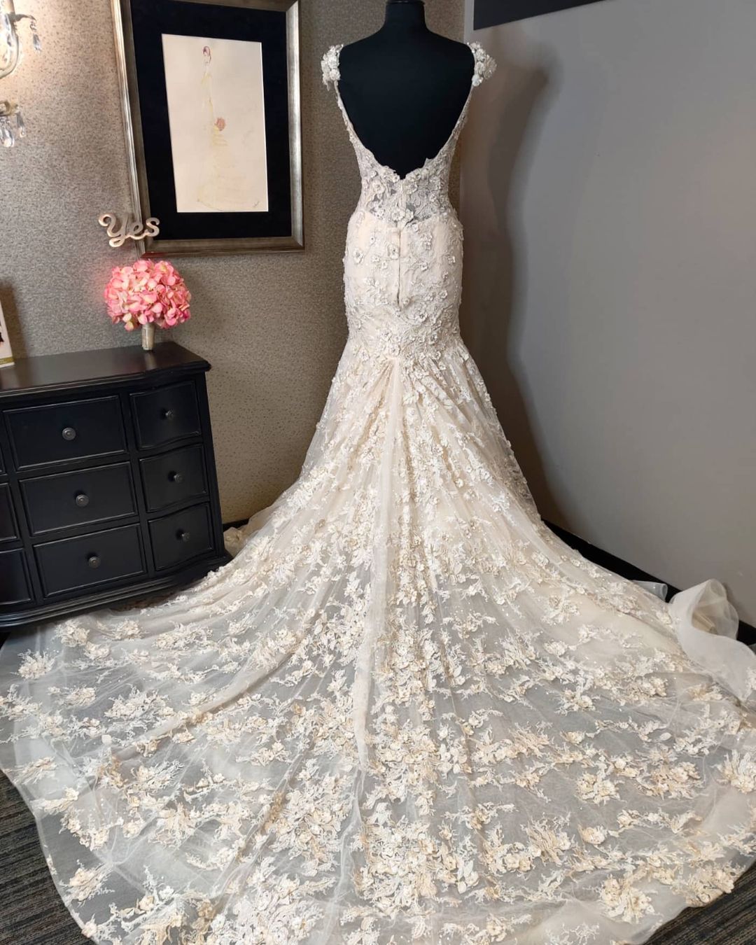 Luxury Long Mermaid Sweetheart Backless Tulle Lace Wedding Dress