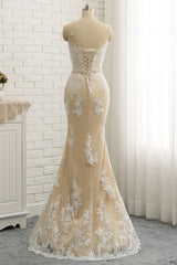 Long Mermaid Round Neck Lace Formal Evening Dress