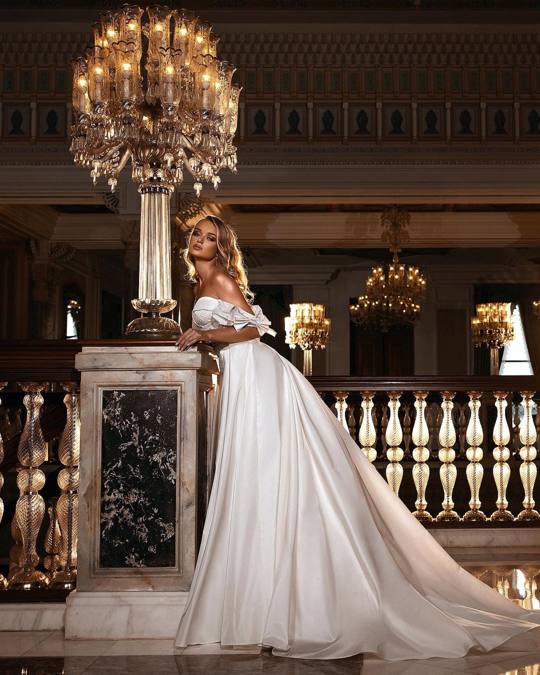 Beautiful Long Mermaid Off the Shoulder Appliques Lace Floor Length Satin Wedding Dress
