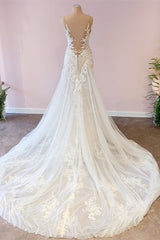 Stunning Long Spaghetti Straps Tulle Sweetheart Appliques Lace A-Line Wedding Dress