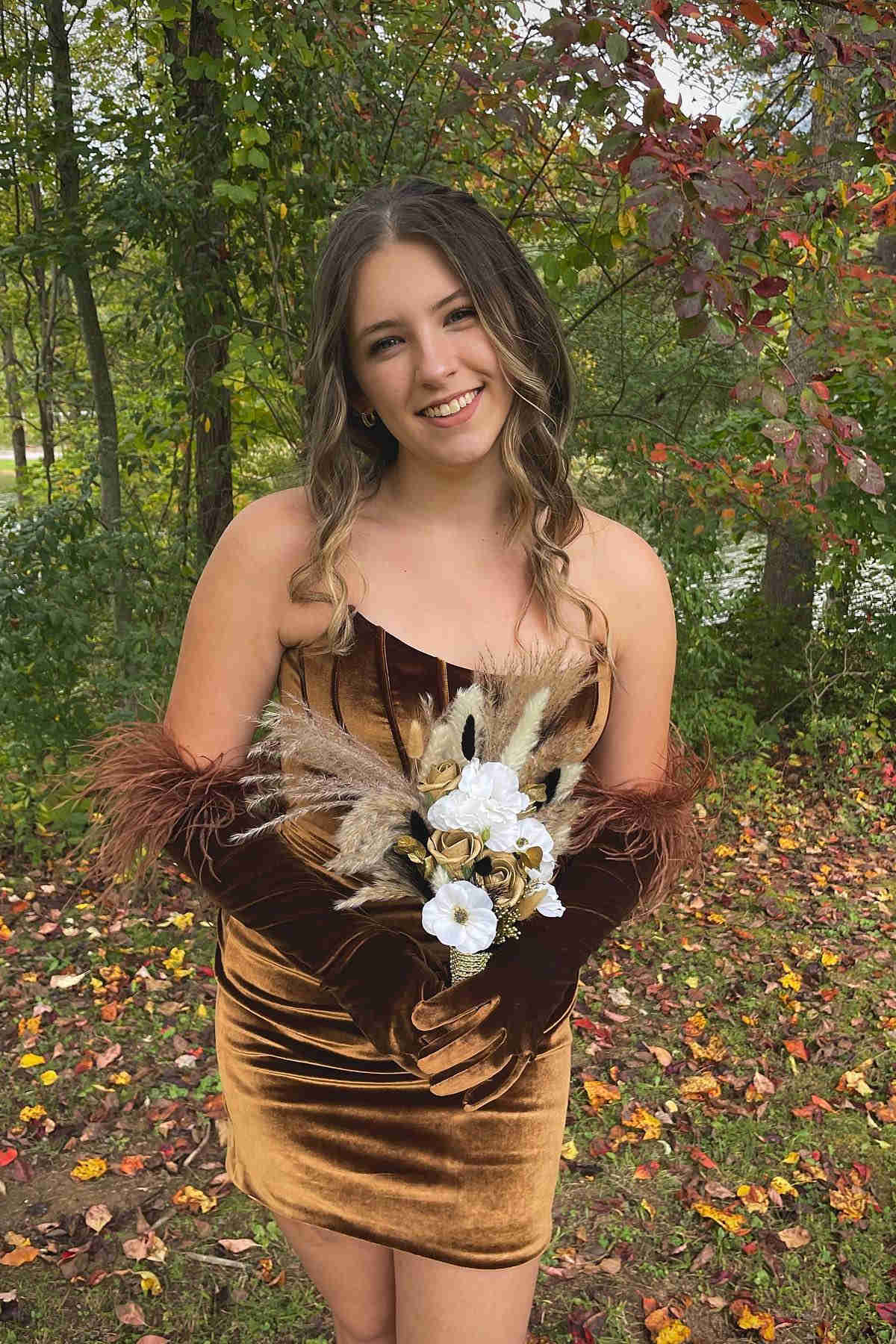 Burgundy Velvet Short Meramid Strapless Homecoming Dress with Gloves