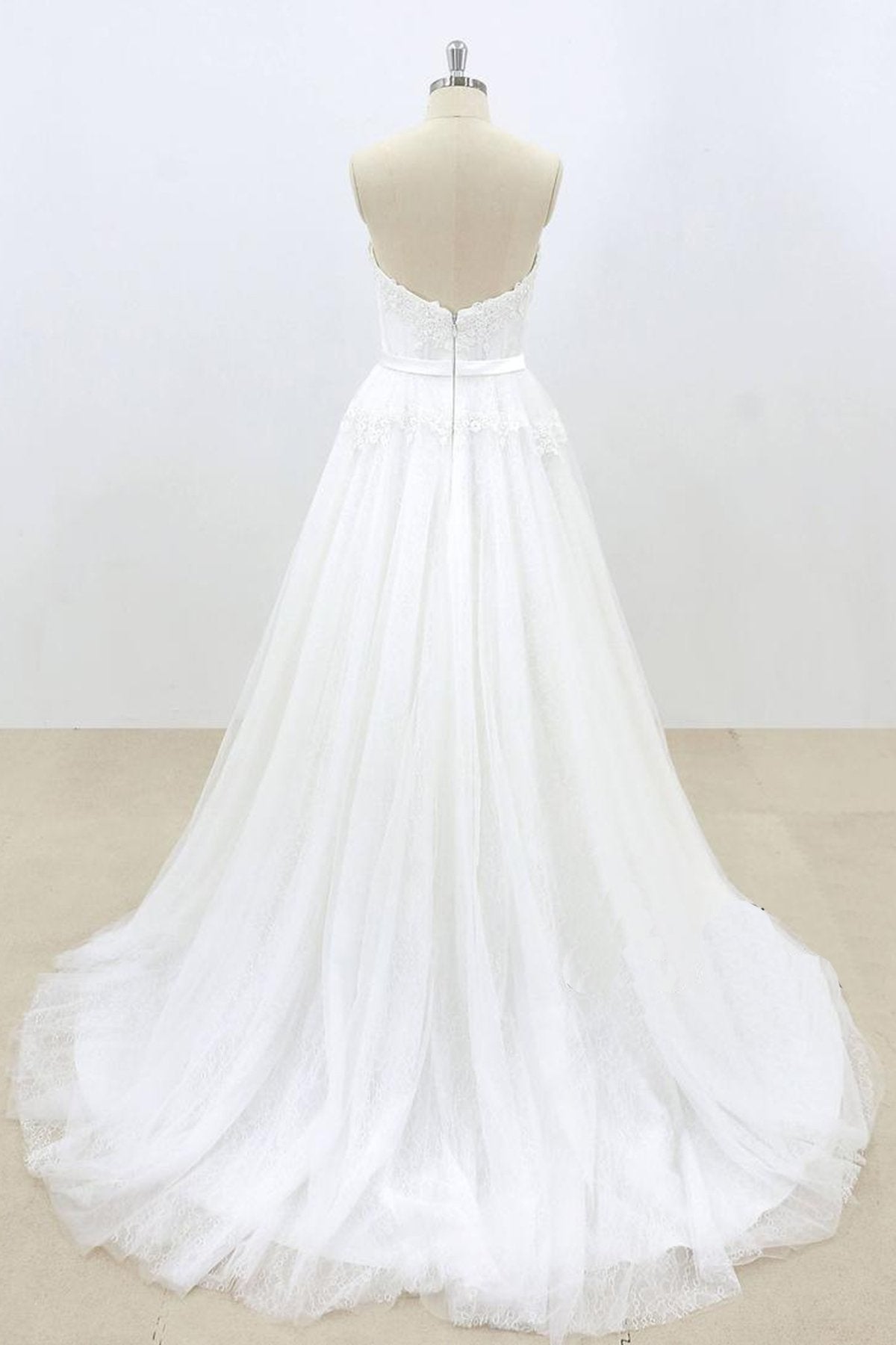 Long A-line Sweetheart Tulle Strapless Lace Wedding Dress