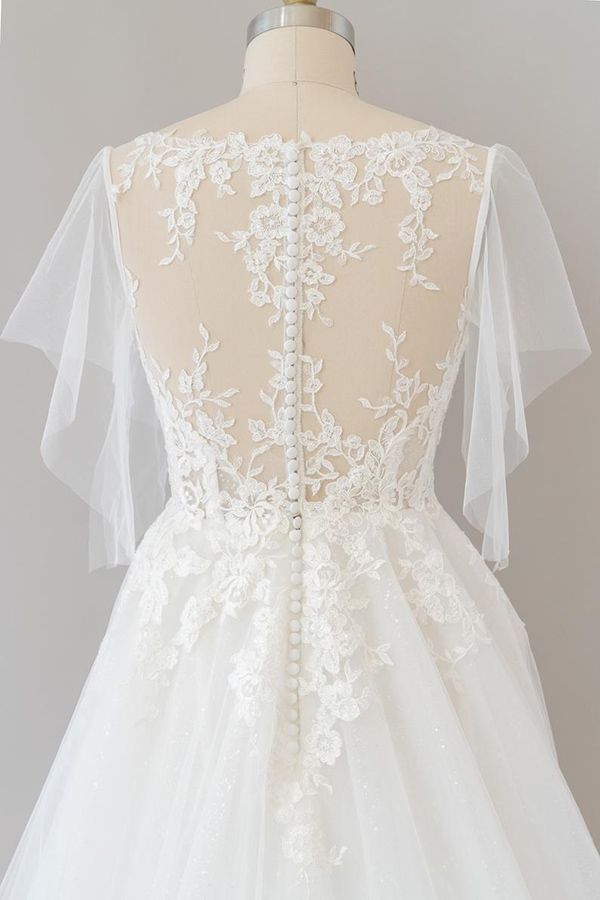 Long Sweetheart Appliques Lace Tulle A-line Chapel Train Wedding Dress
