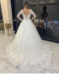 Classy Long Sleeve V-neck Appliques Lace Backless Tulle A-Line Wedding Dress