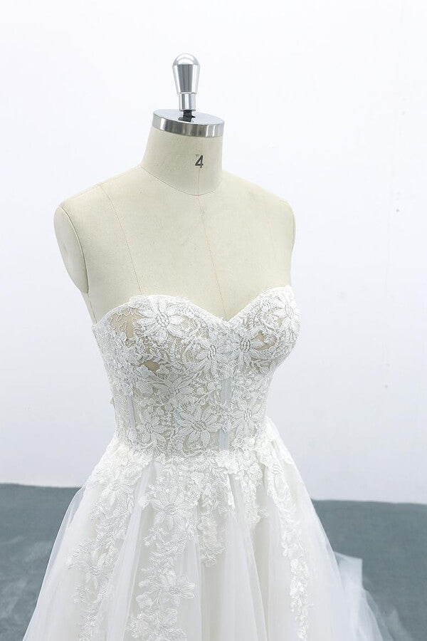 Long Appliques Lace Strapless Tulle A-line Wedding Dress