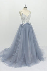 Chic Long A-line Spaghetti Strap Appliques Tulle Open Back Wedding Dress