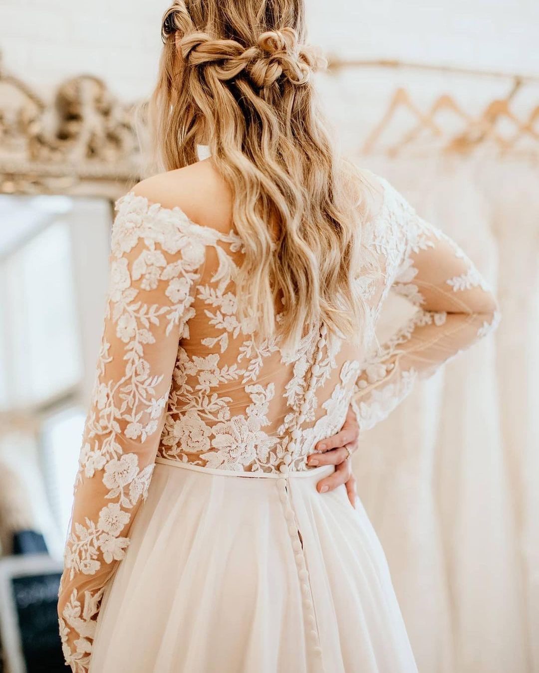 Simple Plus Size Long A-Line Off the Shoulder Tulle Lace Wedding Dress With Long Sleeves