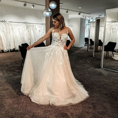 Gorgeous Long A-line V-neck Tulle Lace Floor Length Backless Wedding Dress