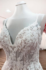 Modest Long A-line V-neck Tulle Spaghetti Straps Ruffles Wedding Dress with Lace