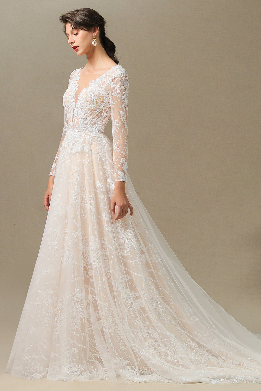 Elegant Long Sleeve Sweetheart Rulle Tulle A-line Wedding Dress