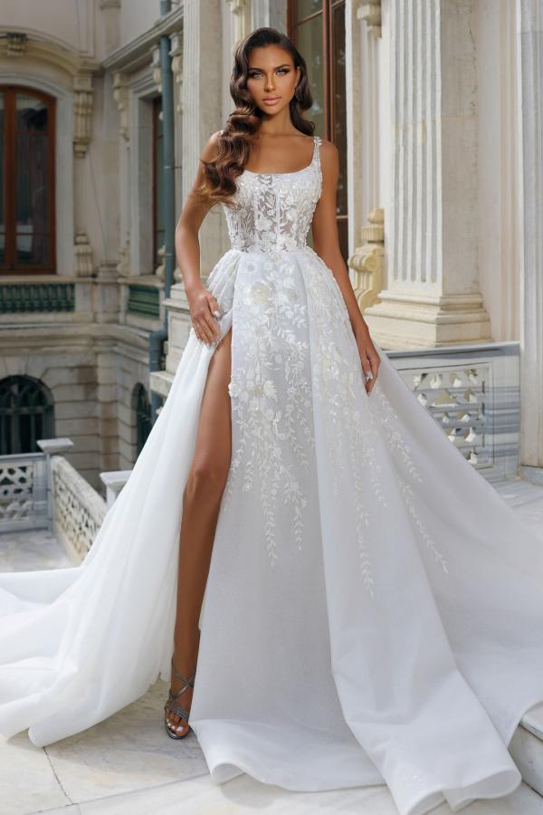 White A-line Square Neck Tulle Sleeveless Long Appliques Wedding Dress with High Split