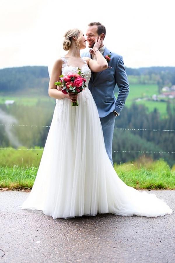 Long A-line Off The Shoulder Tulle Floor Length Wedding Dress with Appliques Lace