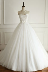 White Long A-line Tulle Sweetheart Beaded Wedding Dress