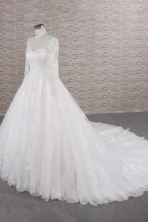 Elegant Plue Size V-neck A-line Tulle Lace Appliques Wedding Dress with Sleeves