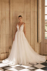 Sexy Long A-Line V-neck Tulle Lace Open Back Wedding Dresses