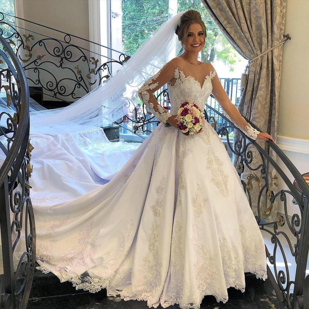 Gorgeous A-line Sweetheart Satin Tulle Lace Long Wedding Dress with Sleeves