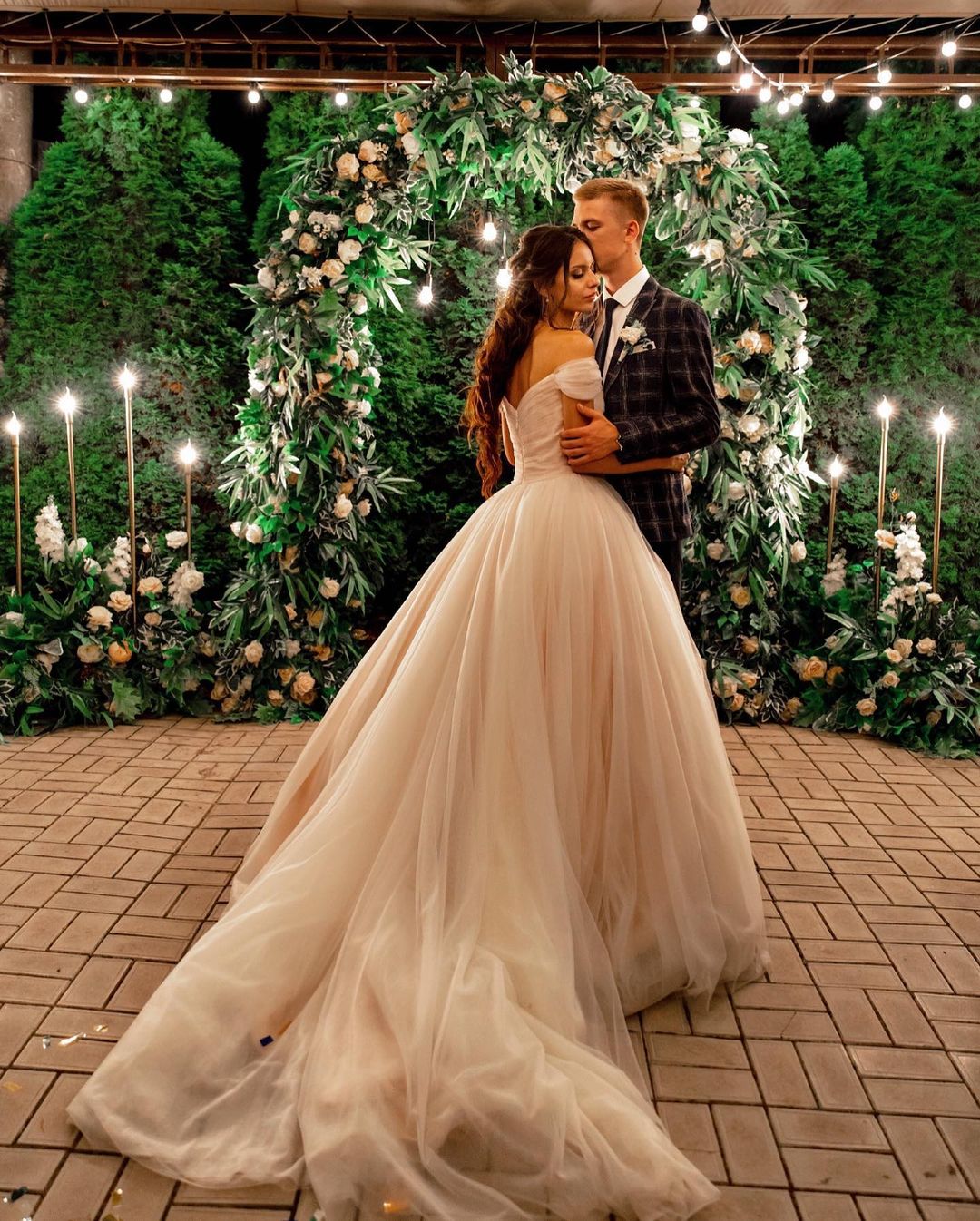 Beautiful Long Tulle Off the Shoulder A-line Wedding Dress with Chapel Train