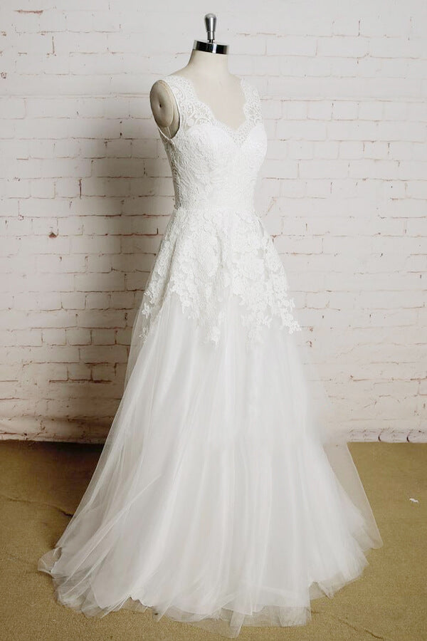 Chic Long V-neck Appliques Lace Tulle A-line Wedding Dress