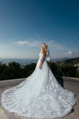 White Long A-line Sweetheart Tulle Lace Long Sleeves Wedding Dress with Train