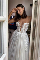 Gorgeous Long Tulle Appliques Lace A-line Floor Length Wedding Dresses