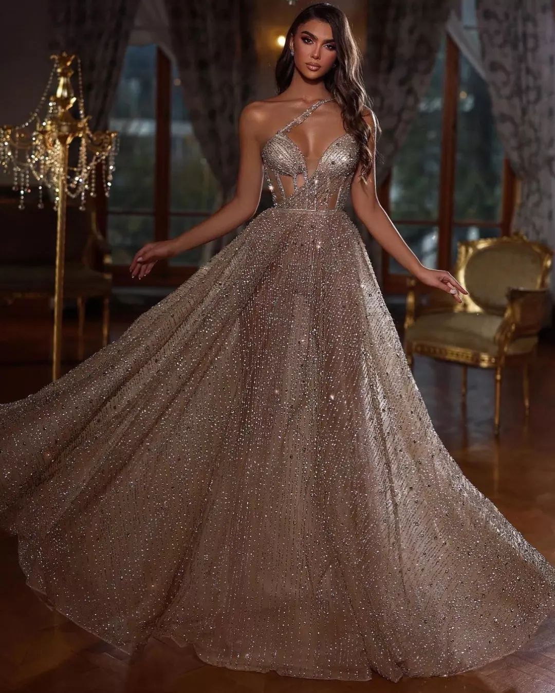 Elegant Sweetheart A-Line Long Tulle Prom Dress with Sequins