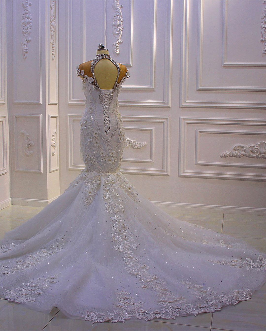 Gorgeous Long High Neck Appliques Lace Crystal Tulle Floor Length Mermaid Wedding Dress