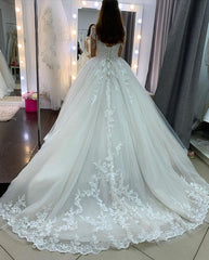 Classy Bateau Long Sleeve Appliques Lace Tulle Floor Length A-line Wedding Dress