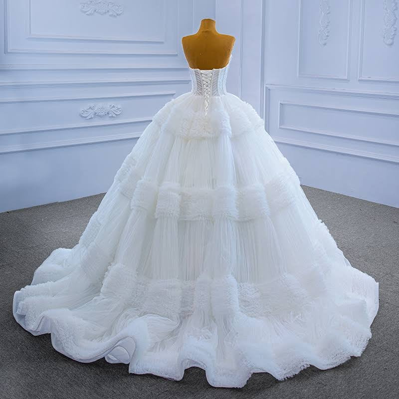 Charming Long Ball Gown Strapless Lace Tulle Wedding Dress