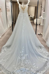 Sleeveless Sweetheart Long A-Line Tulle Appliques Lace Wedding Dress