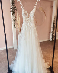 Long A-line Deep V-neck Tulle Spaghetti Straps Lace Backless Wedding Dress