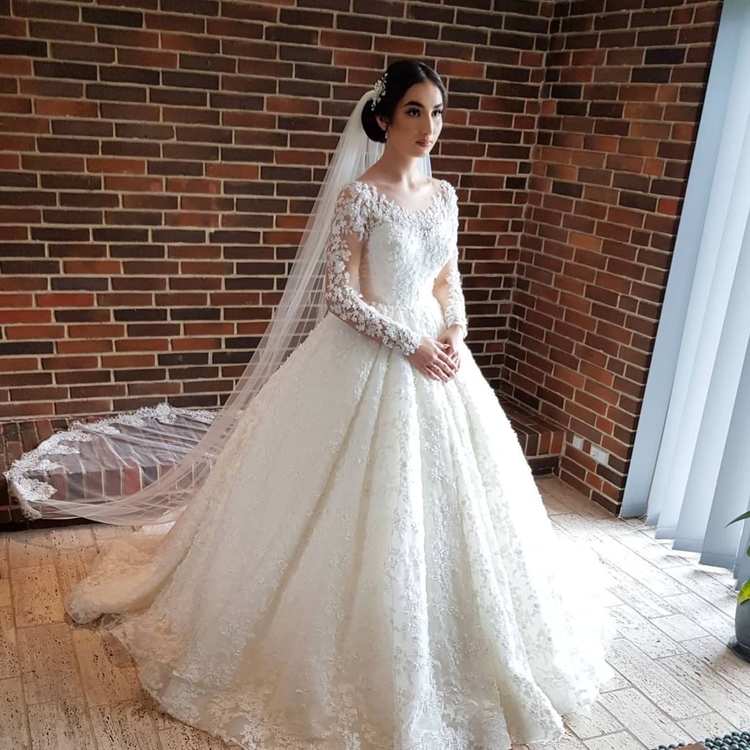 Elegant Long A-line Sweetheart Lace Wedding Dresses with Long Sleeves