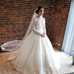 Elegant Long A-line Sweetheart Lace Wedding Dresses with Long Sleeves